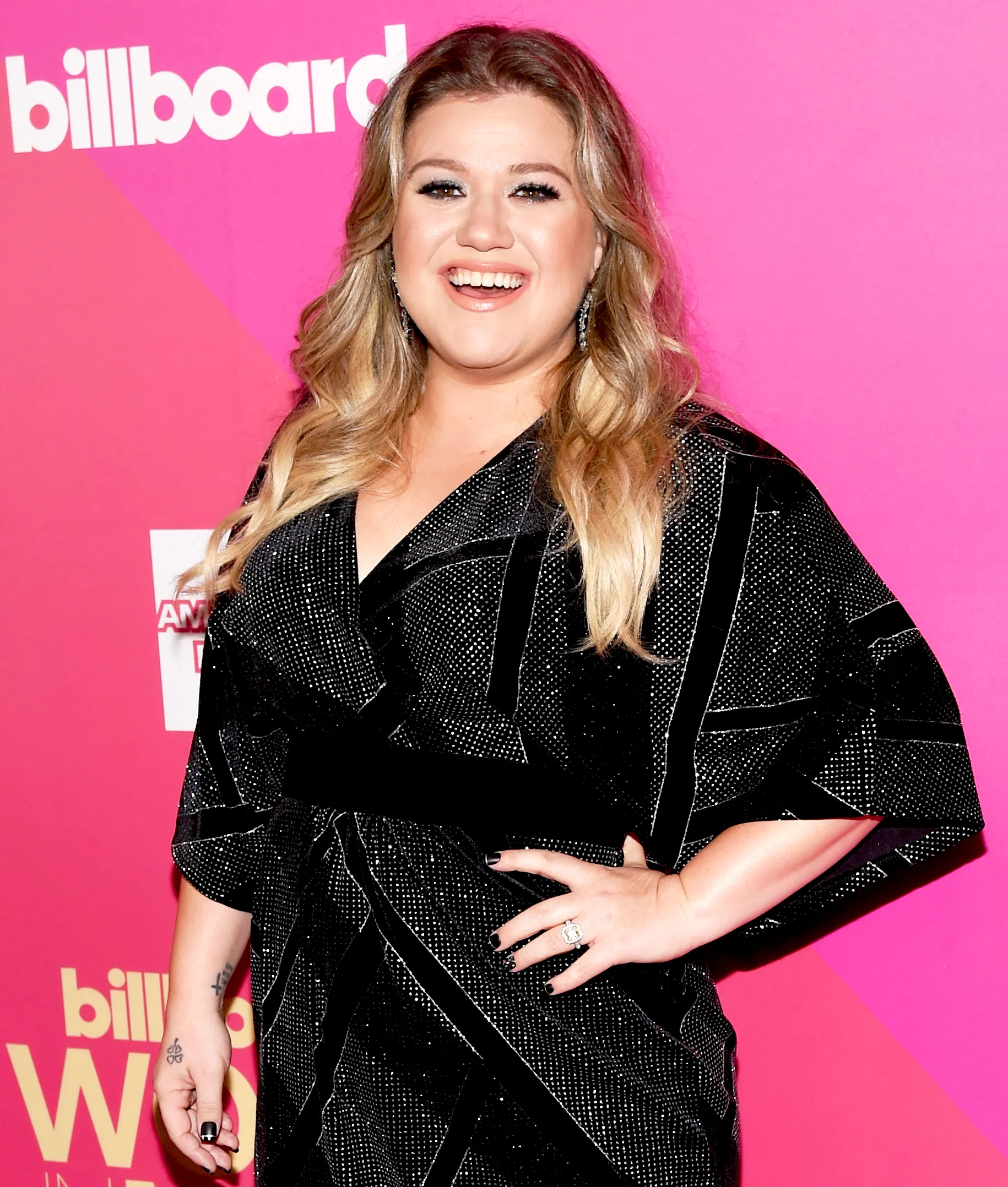 Kelly Clarkson attends Billboard Women in Music 2017 at The Ray Dolby Ballroom at Hollywood & Highland Center in Hollywood, California.