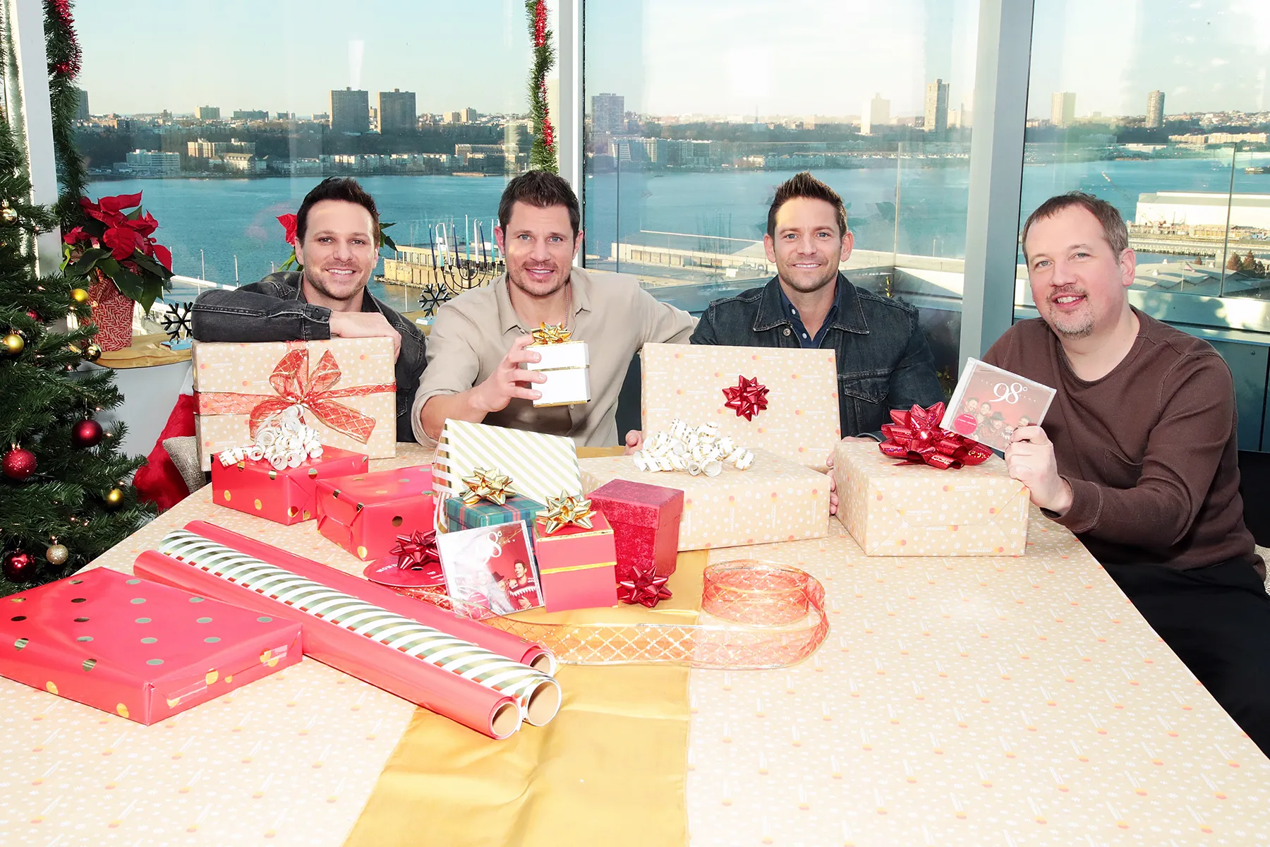 Drew Lachey Nick Lachey Jeff Timmons Justin Jeffre 98 Degrees