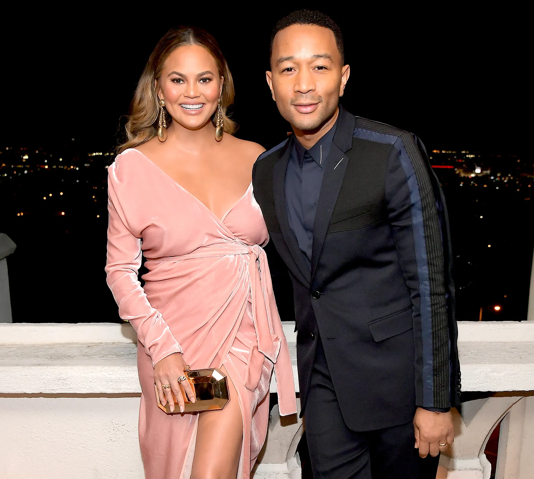 Chrissy-Teigen-and-John-Legend