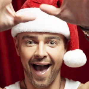Joey Lawrence debuts 'Christmas Time' Music Video