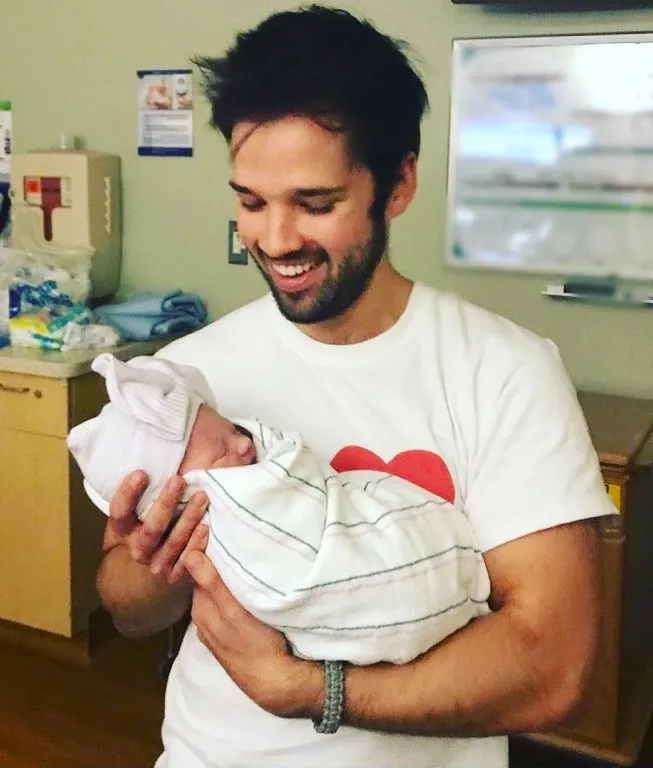Nathan Kress, London, iCarly, Baby, Rosie Carolyn
