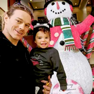ryan-dorsey-christmas-with-son