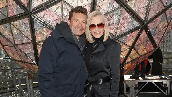 Ryan Seacrest, Jenny McCarthy, Dick Clark's New Year's Rockin' Eve, 2018