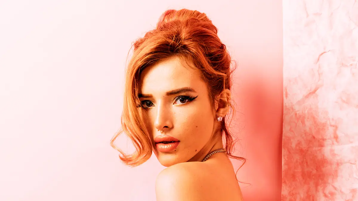 Bella Thorne attends the Daily Front Row's Fashion Media 2017 Awards at Four Seasons Hotel New York Downtown in New York City.