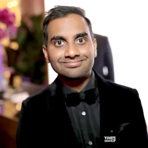 Aziz-Ansari-skips-sags