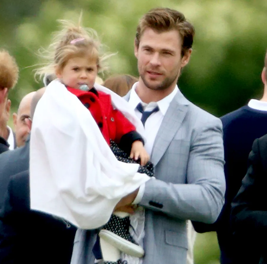 Chris-Hemsworth-and-daughter-India-Rose