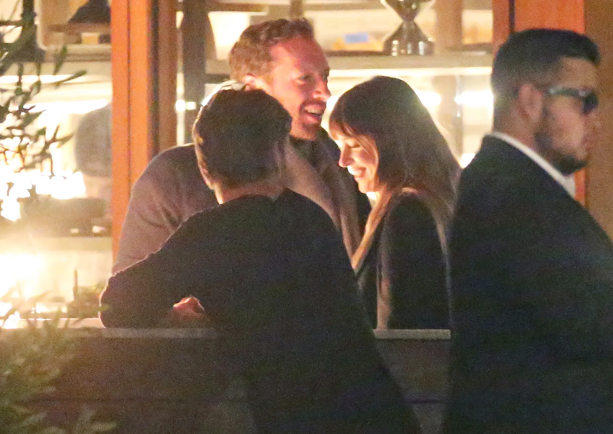 Chris Martin, Dakota Johnson, Date
