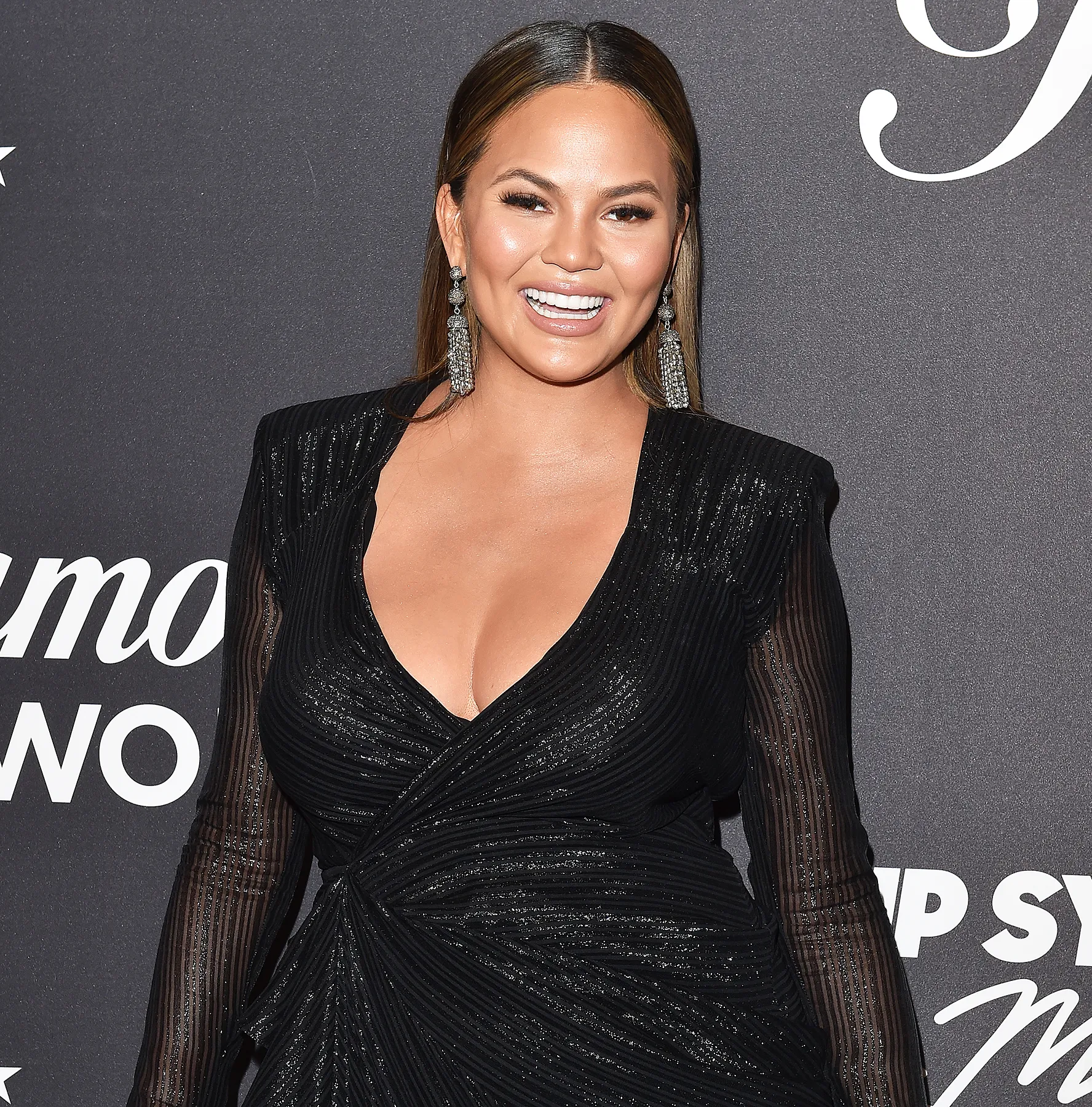 Chrissy Teigen Pregnancy Glow