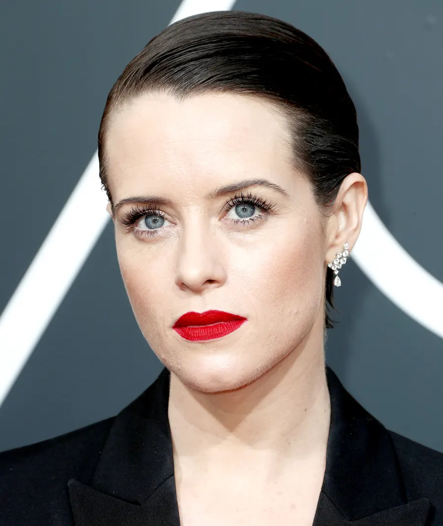 Claire-Foy-golden-globes