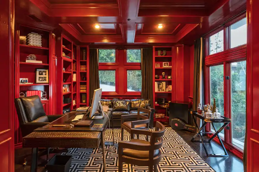 Dorit Kemsley mansion