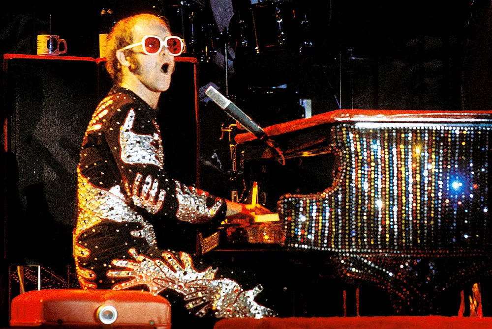 Elton John 1975