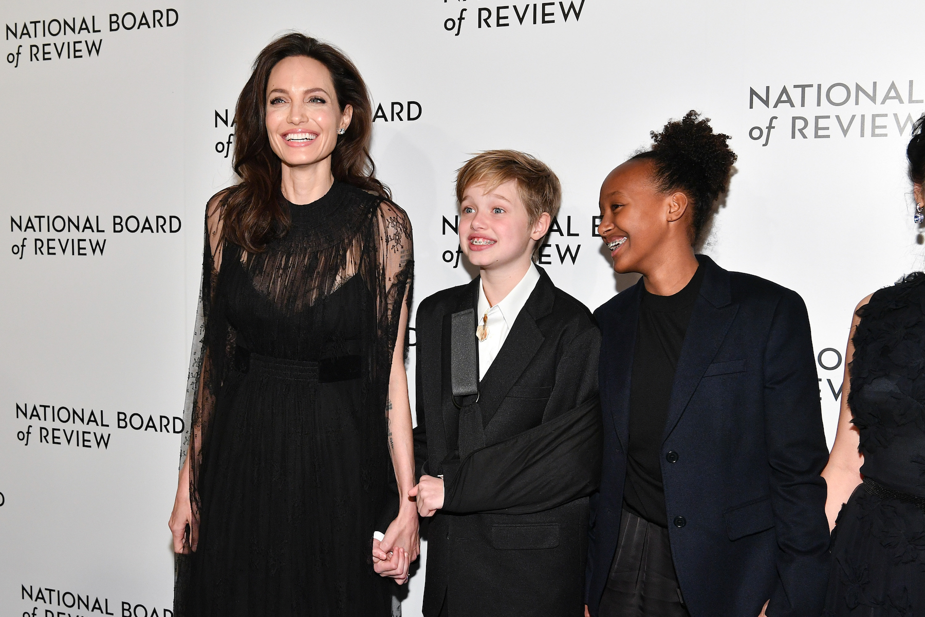 Angelina Jolie, Shiloh and Zahara Jolie-Pitt