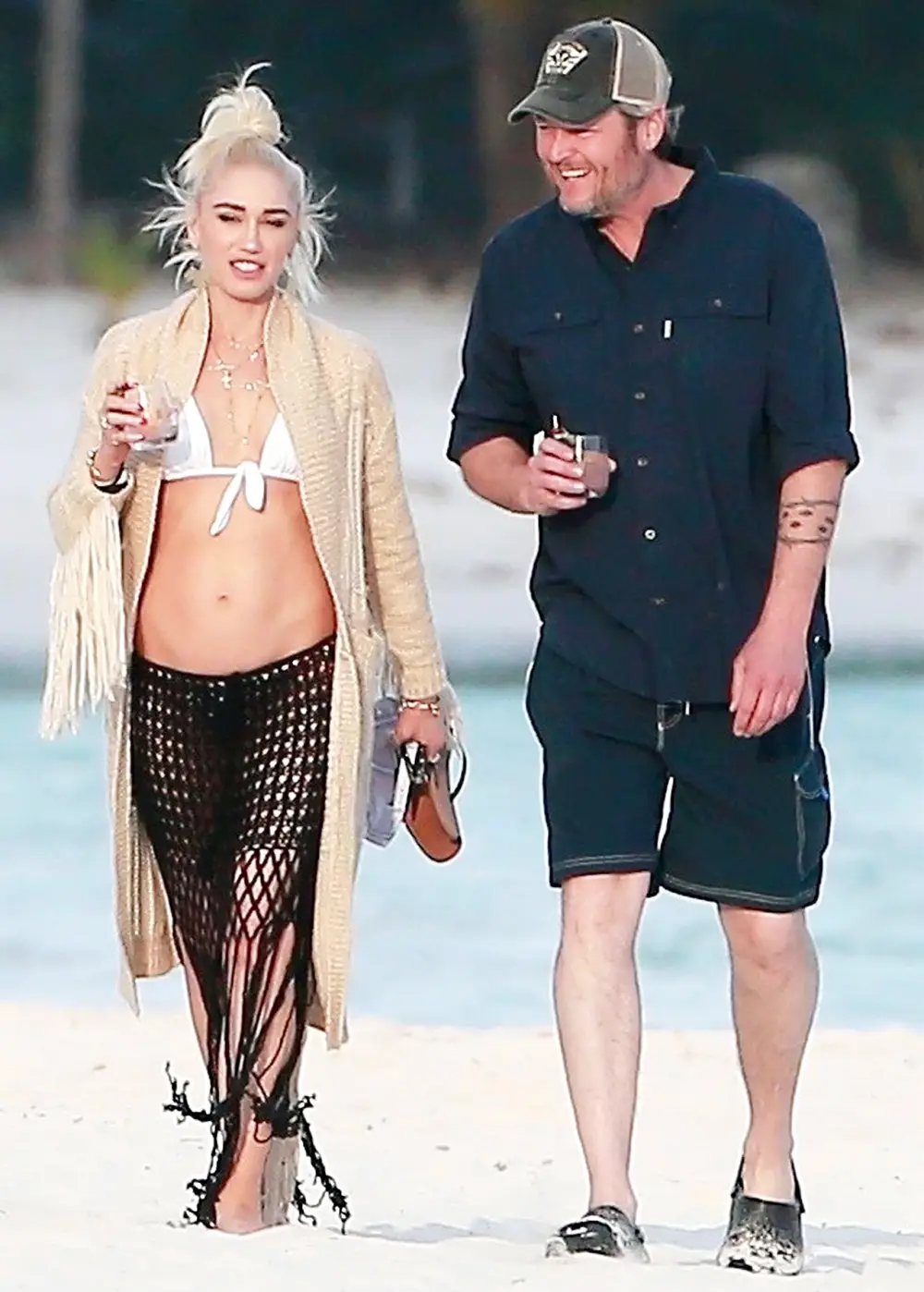 Gwen Stefani Blake Shelton beach bikini Mexico