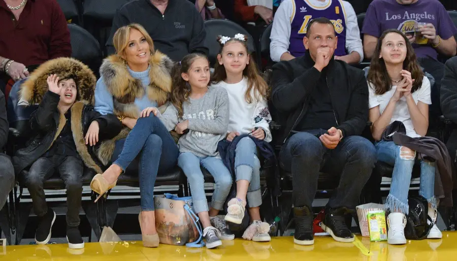 Jennifer Lopez, Alex Rodriguez, Family, Date, Twins, Daughters, Courtside, Charlotte Hornets, Los Angeles Lakers