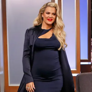 Khloe Kardashian, Pregnant, Cellulite, Twitter Fight