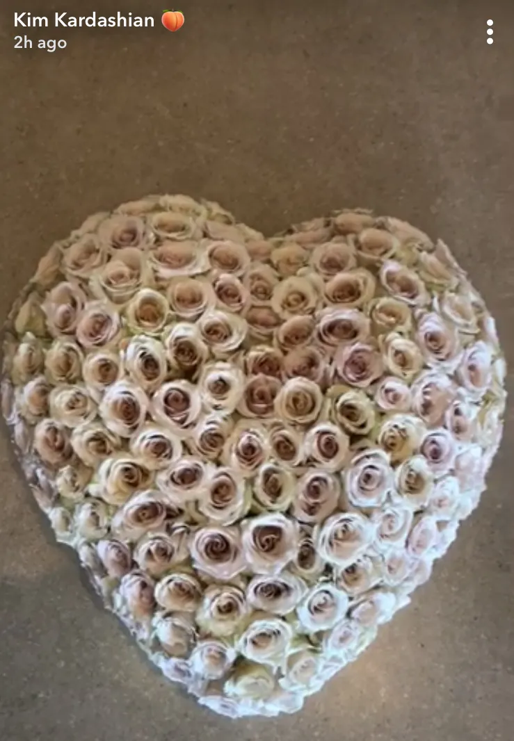 kim-kardashian-roses-from-kylie