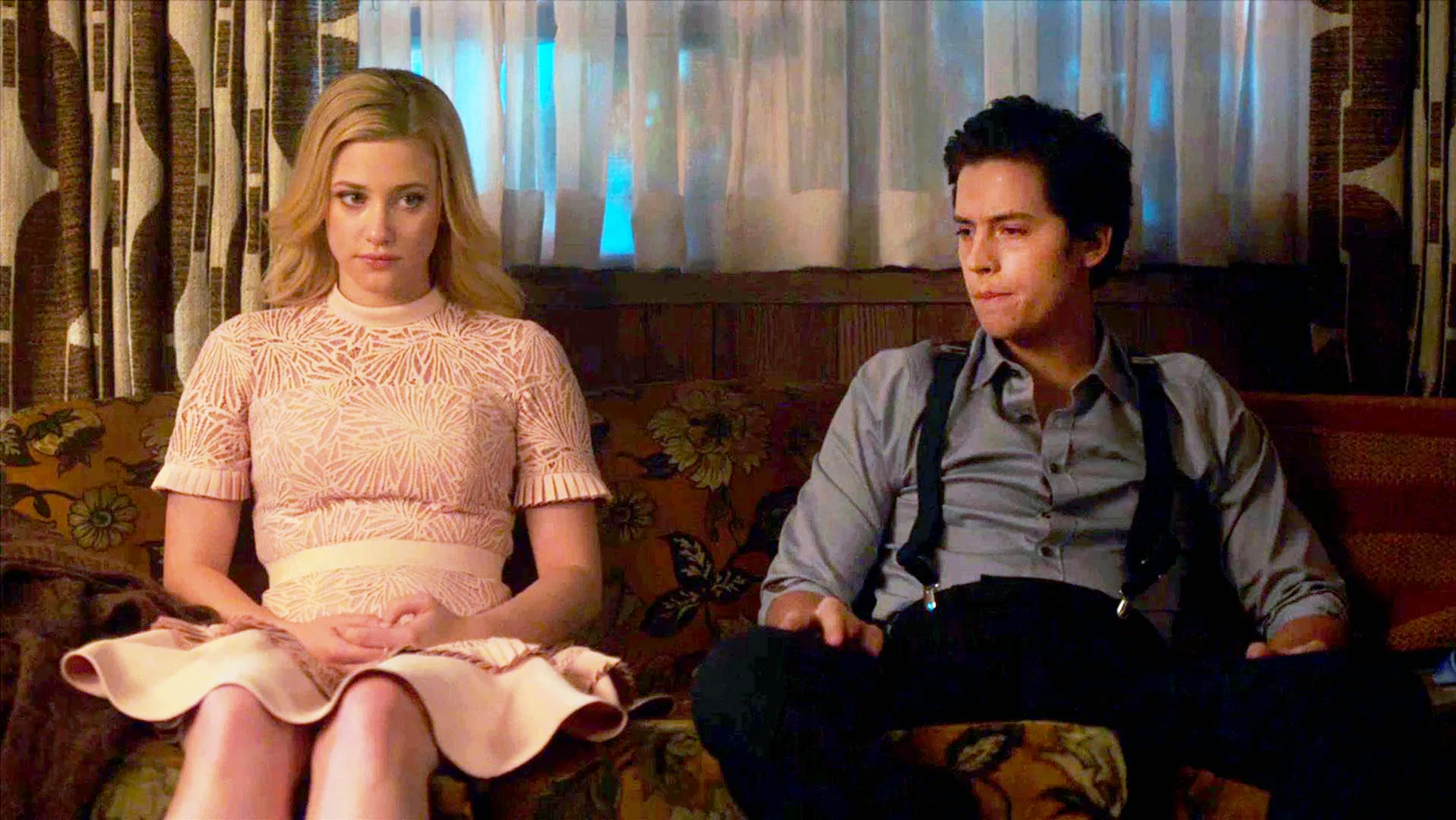 Lili Reinhart as Betty and Cole Sprouse as Jughead in ‘Riverdale‘