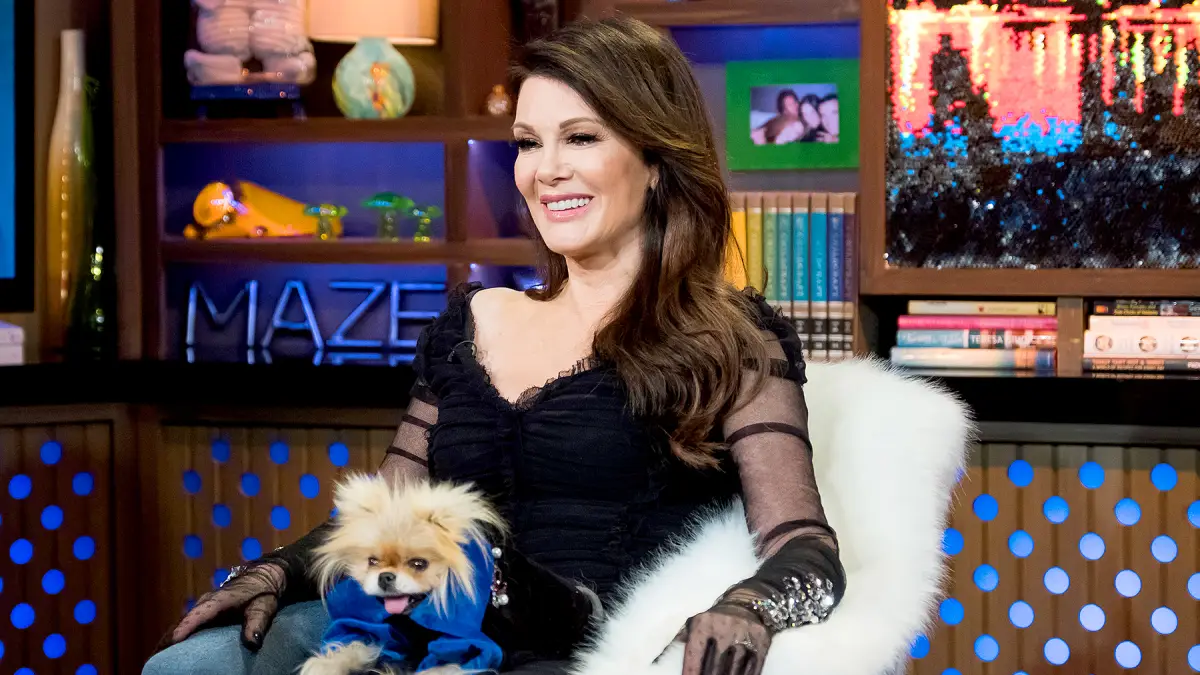 Lisa-Vanderpump-and-dog