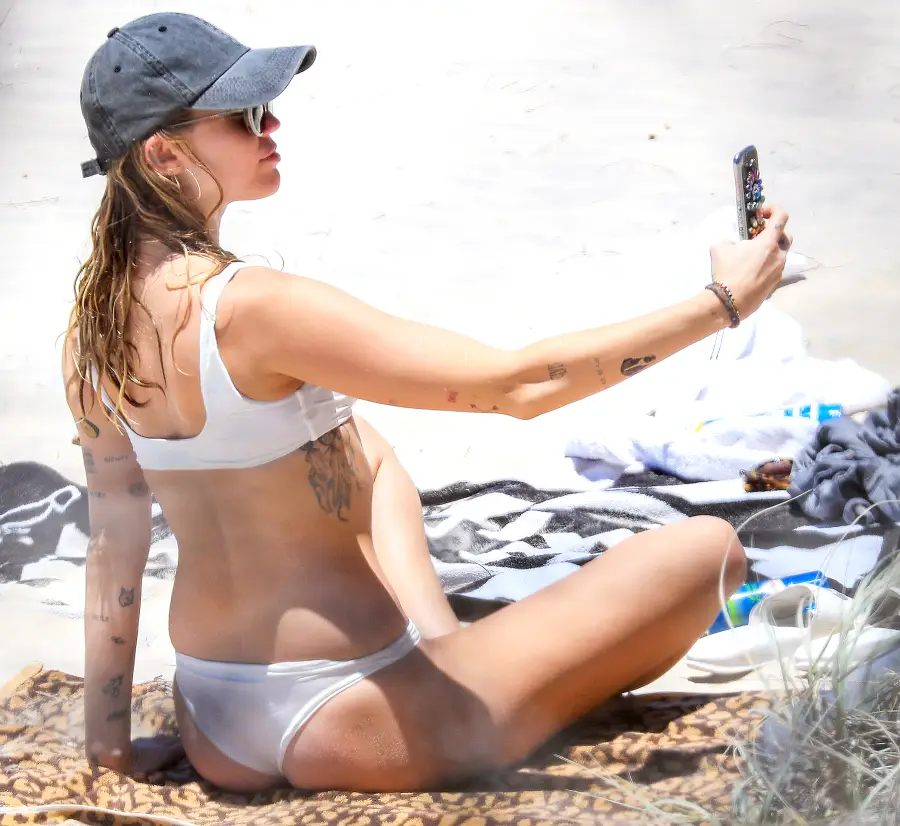 miley cyrus liam hemsworth beach