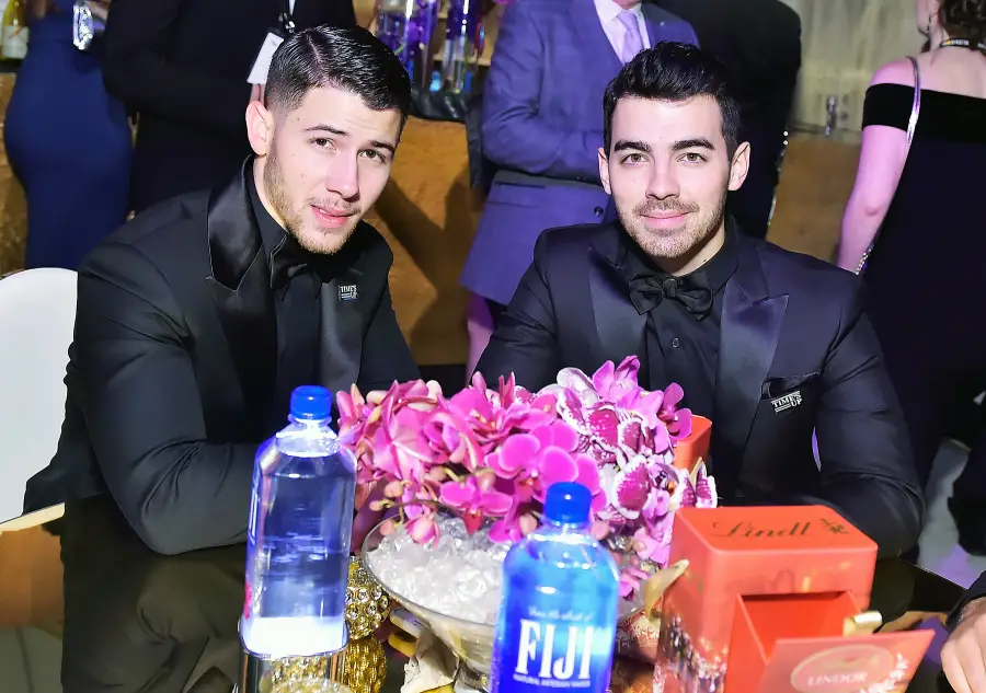 Nick Jonas Joe Jonas Golden Globes 2018