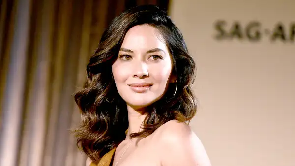 olivia-munn-hosting-critics-choice