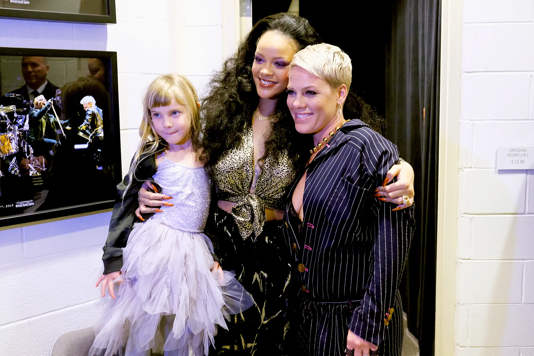 rihanna-pink-willow