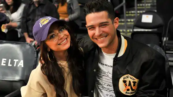 Sarah Hyland and Wells Adams