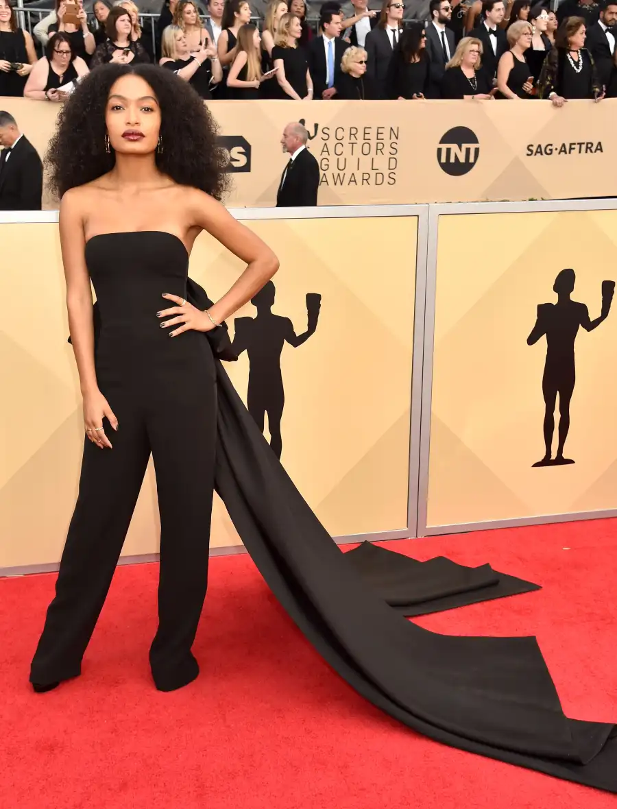 Yara Shahidi sags