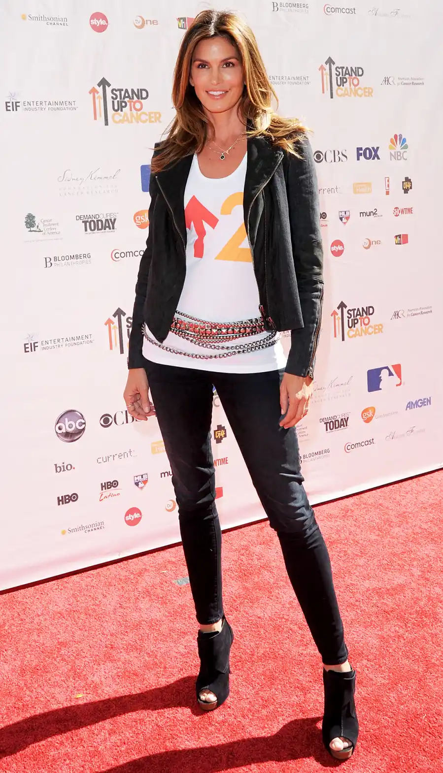 Cindy Crawford arrives at Stand Up To Cancer at Sony Pictures Studios on September 10, 2010 in Culver City, California.