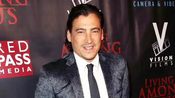 Andrew Keegan