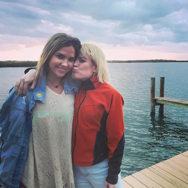 Arielle Kebbel, Sister, Julia, Missing, Instagram