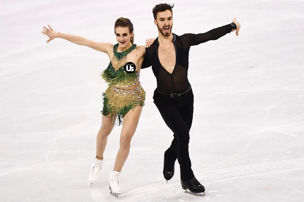 Gabriella Papadakis wardrobe malfunction Pyeongchang 2018 Winter Olympics