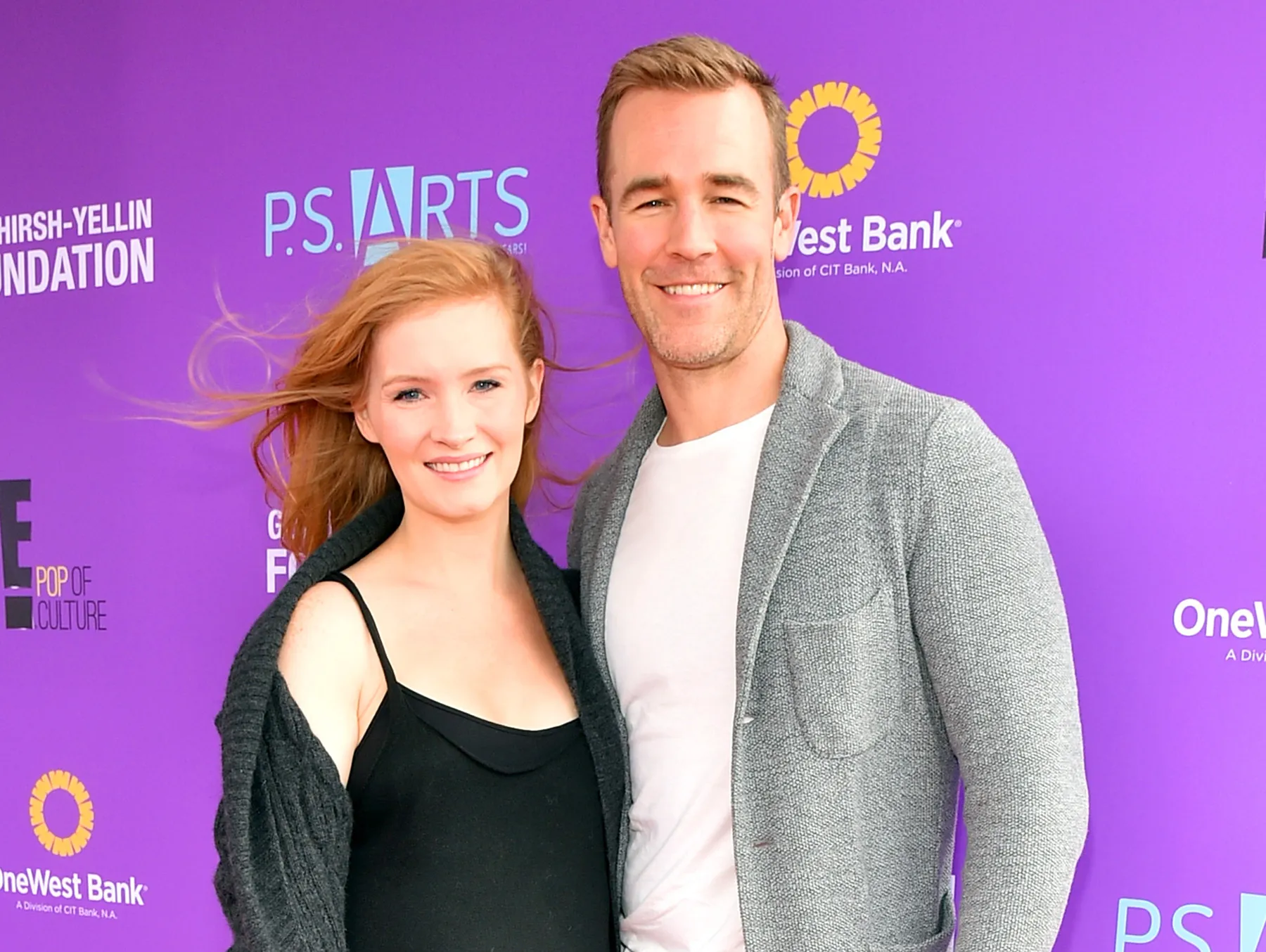 Kimberly Brook and actor James Van Der Beek pregnanat