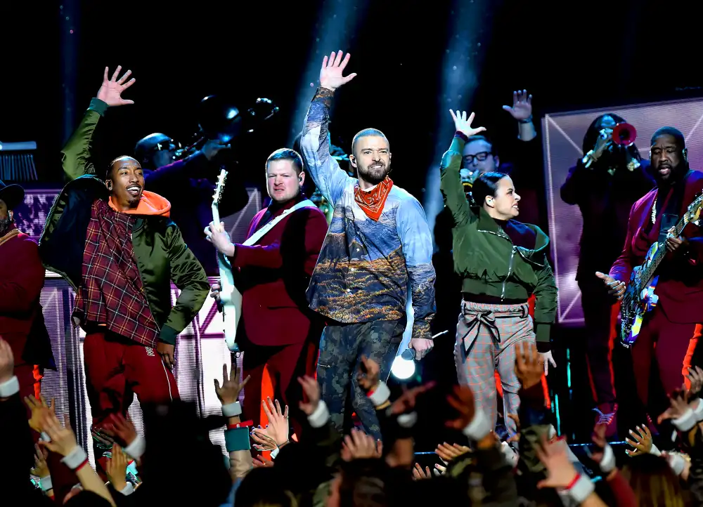 justin-timberlake-superbowl-halftime-2