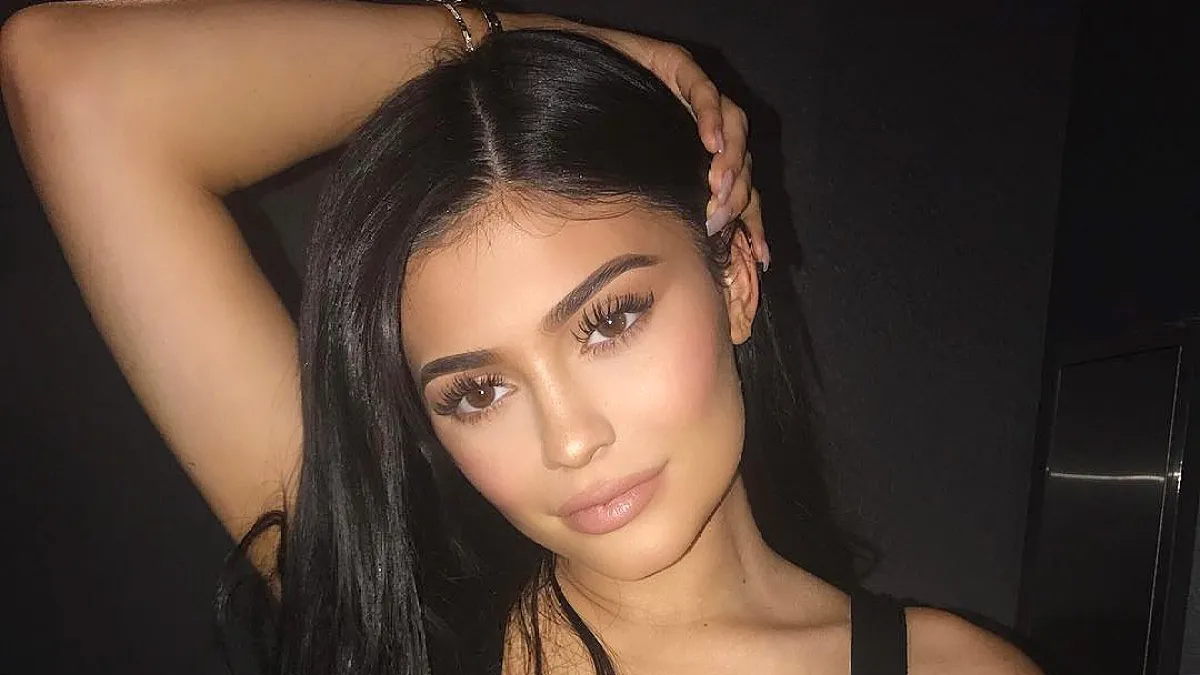 Kylie Jenner, Baby, Daughter, Twitter