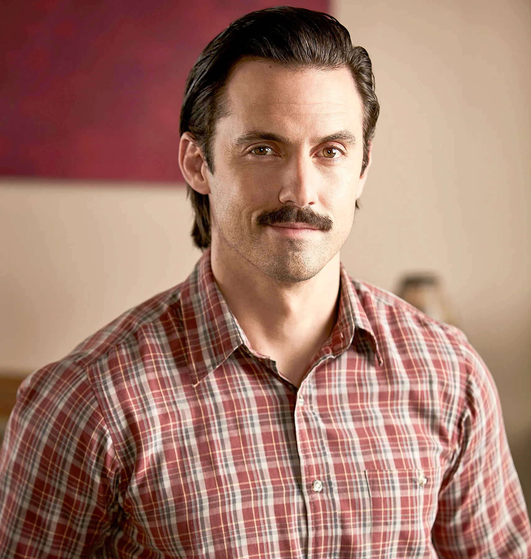 Milo-Ventimiglia-shaves