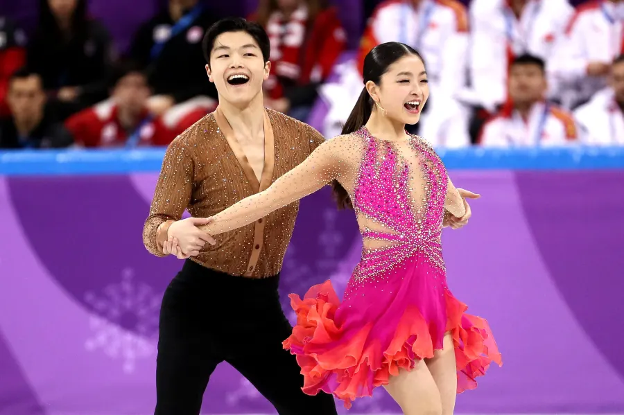 Maia Shibutani and Alex Shibutani