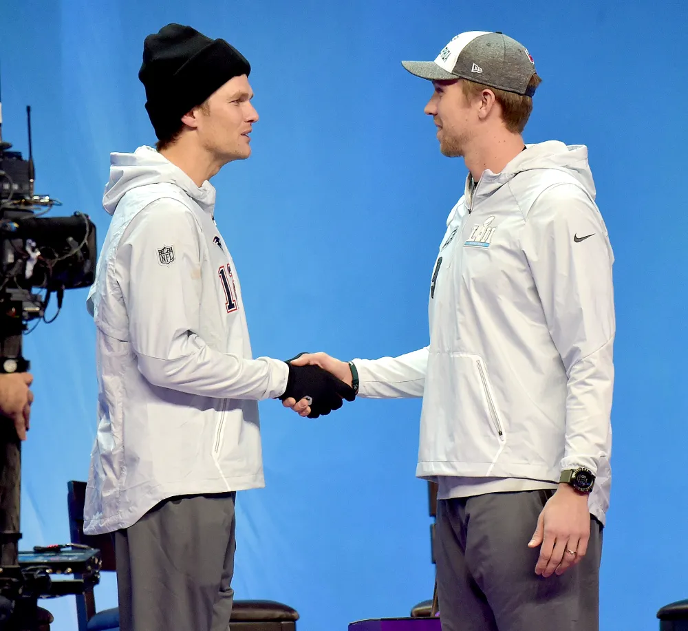 Tom-Brady-Nick-Foles-superbowl