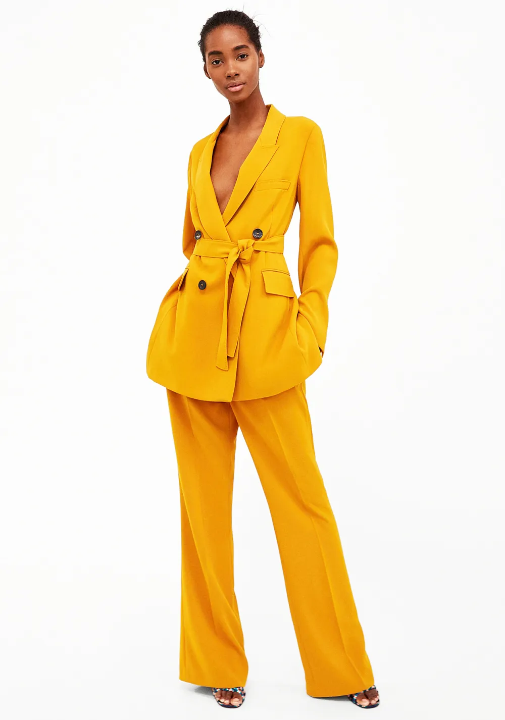 Zara suit Emily Ratajkowski wedding