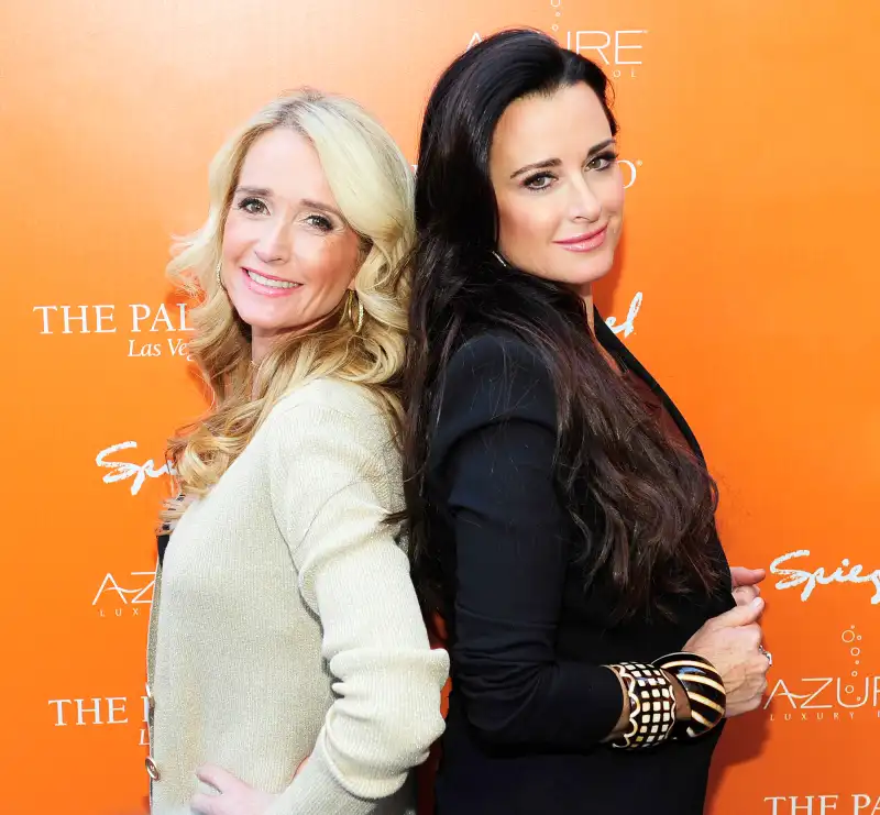 Kim Richards and Kyle Richards arrive to the grand opening of Azure luxury pool at The Palazzo on April 10, 2011 in Las Vegas, Nevada.