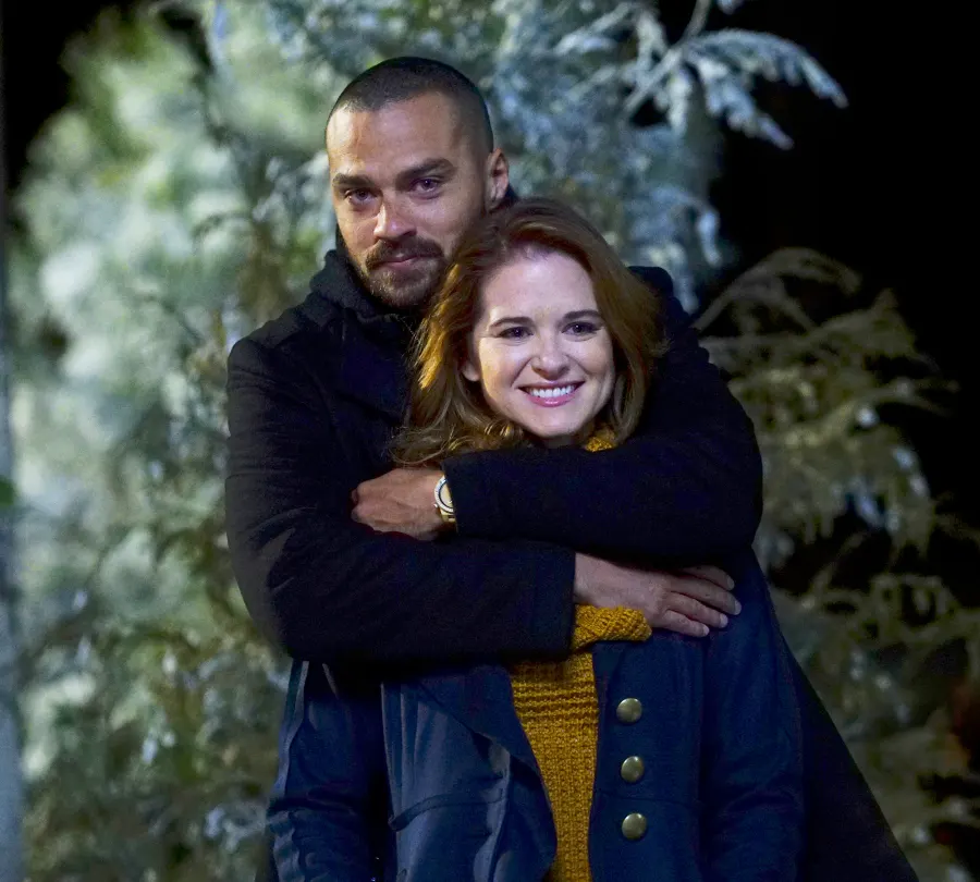 Jesse Williams and Sarah Drew on ‘Grey’s Anatomy’ Gallery