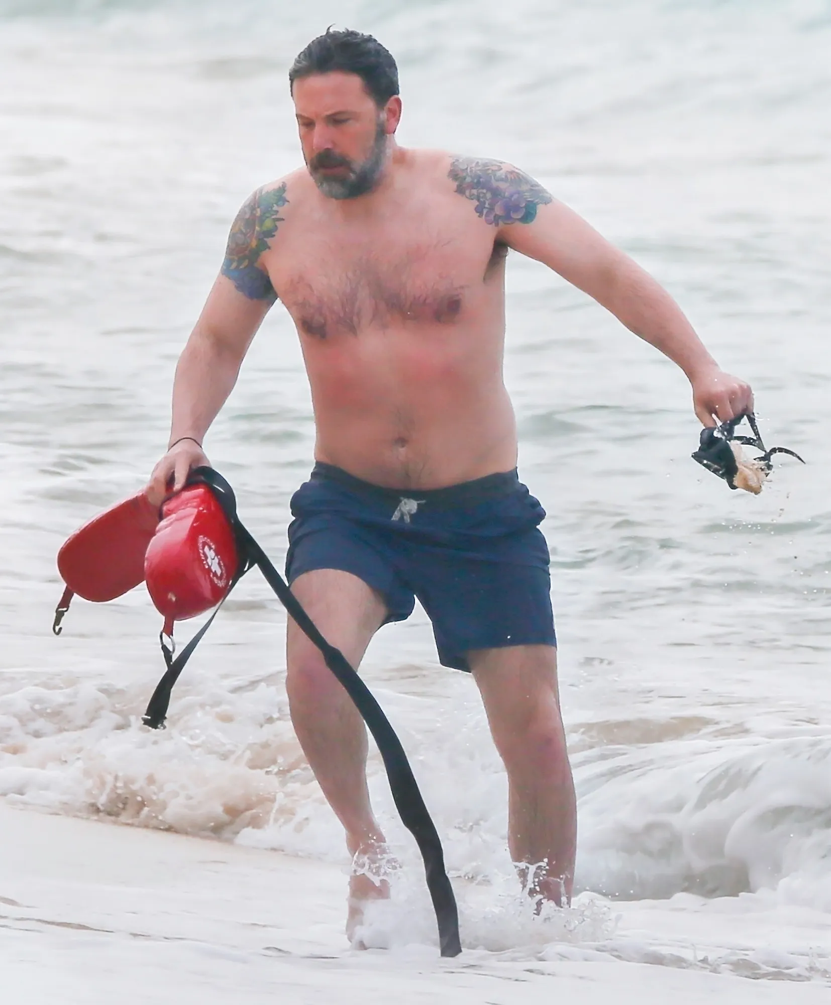 Ben Affleck, Beach, Phoenix, Tattoo, Triple Frontier, Filming, Netflix