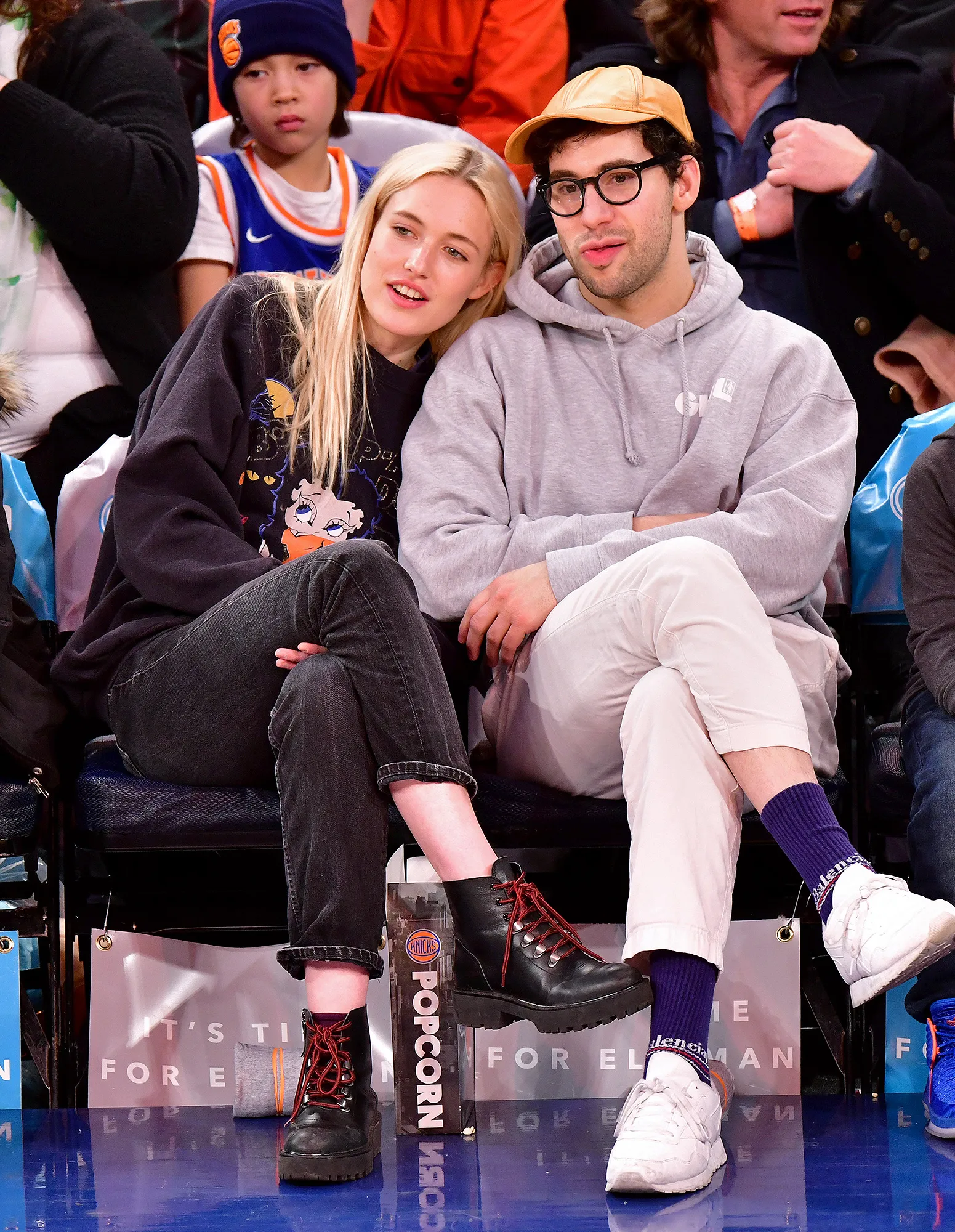 Carlotta Kohl, Jack Antonoff, Courtside, New York Knicks, Charlotte Hornets, NBA Game