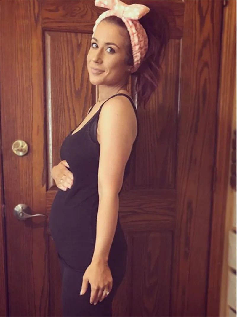 Chelsea Houska baby bump