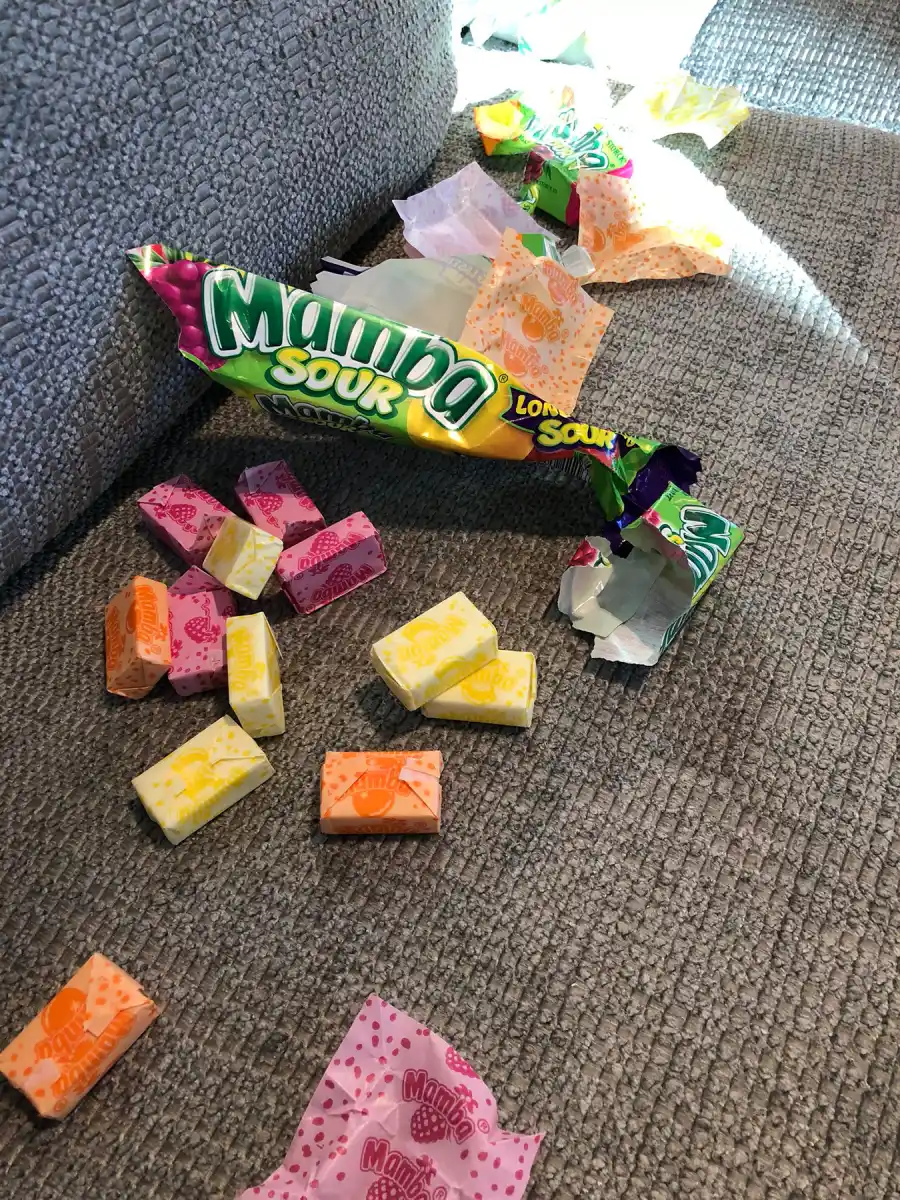 chrissy-teigen-mambo-sours