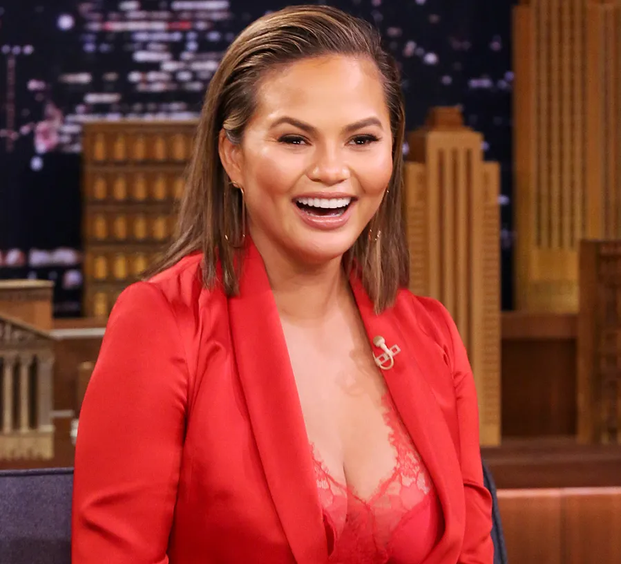 chrissy-teigen