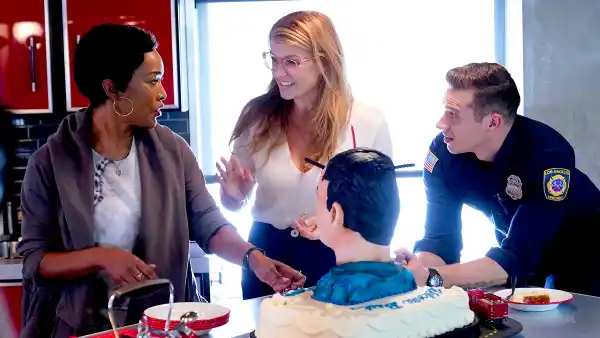 Angela Bassett, Connie Britton and Oliver Stark on 9-1-1