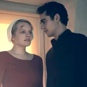 handmaids-tale-nick-and-offred