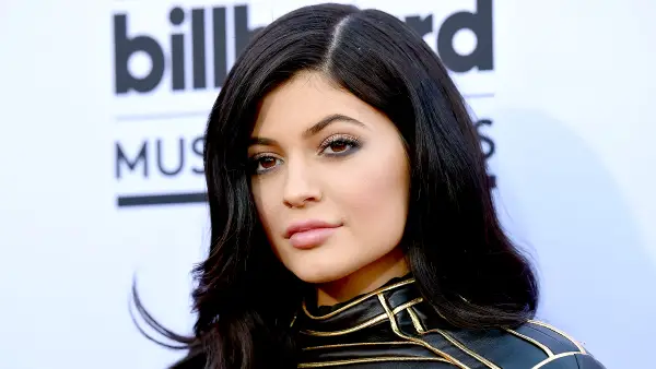 kylie-jenner-blushes