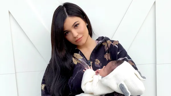 kylie-jenner-stormi-2